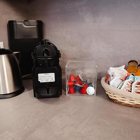 בולוניה Citystay I Bernardino Loft Apartment מראה חיצוני תמונה