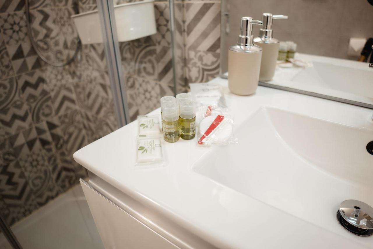 בולוניה Citystay I Bernardino Loft Apartment מראה חיצוני תמונה